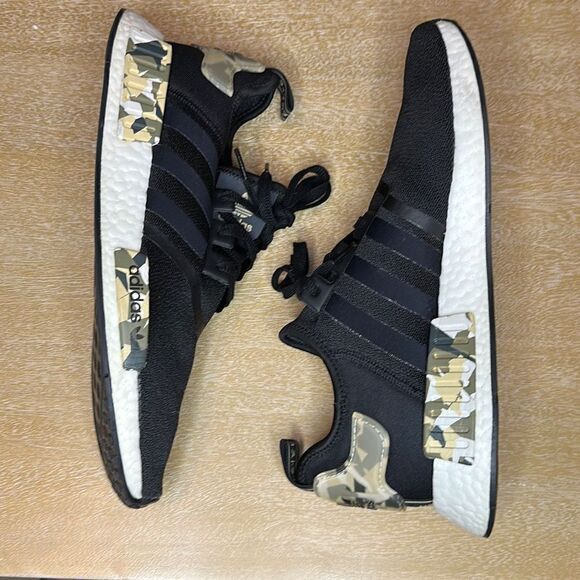 Adidas NMD_R1 - Picture 8 of 10